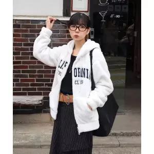 후아유 WHO.A.U Signature Furfleece Patch Hood Zip-up WHMZF4V23U 268526