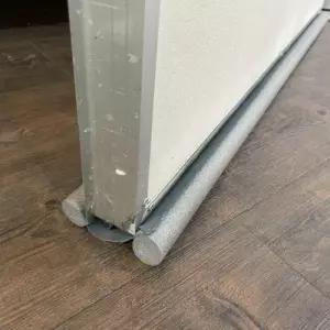 우풍 방지 문틈 차단기 그레이 방문 틈새 막이 소음 차단용품 WFLQ68J