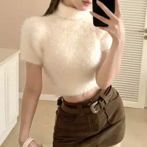 채핏 큐티 앙고라터틀넥 니트 섹시 글램 반팔 tee 앙고라 니트 폴라 목티 크롭 터틀넥 데일리룩