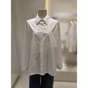 [SOUP](신세계 사우스시티) 비죠 장식 루즈핏 셔츠 (SC3LS34)