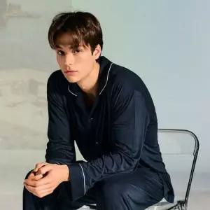 [갤러리아] [오르시떼] 남성 D008 프리다네이비 긴소매 파자마 세트/