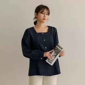 [66-110] 타런 스퀘어 버튼 플레어 블라우스