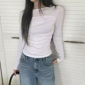 [옷자락]여성 슬림핏 셔링 라운드넥 긴소매 티셔츠