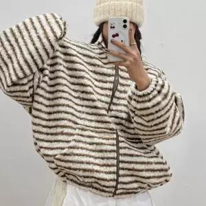 아이우먼 줄무늬밴딩털집업자켓 GBV984M601 빅사이즈