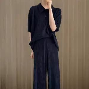 여성 통기성 카라 반팔티와 와이드 팬츠 세트