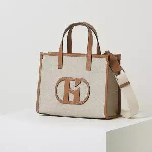 [헤지스](대전신세계)[H20] 시그니처 캔버스 토트백 HIBA5E108I2