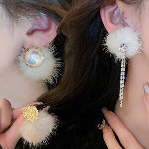 [사찌몰]화려한 밍크 털 폼폼 빅 진주 실버 볼드 롱드롭 귀걸이 파티 겨울 퍼 패션 귀고리 은침 악세사리