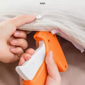 택총 48개의 실리콘 버클과 550개의 플라스틱 바늘이 주황색 태깅 건 직물 라벨링 창고 바늘 안전