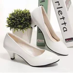 여자 결혼식 패션 하객 룩 웨딩 슈즈 화이트 구두