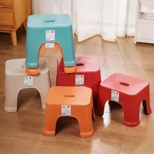 소형 미끄럼방지 플라스틱 의자 욕실 랜덤 색상 목욕용 (WFKA892)