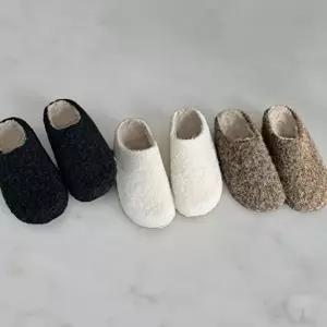 [옷자락]여성 털 슬리퍼 덤블 겨울 방한화 심플 퍼 안감 슬리퍼