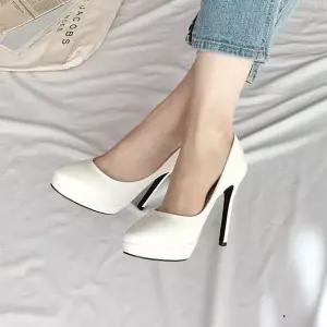 [하프클럽/]여름하이힐 애나멜 키높이구두 포인트힐 가보시굽 하이힐 킬힐