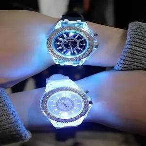 남녀 학생 커플용 다이아몬드 발광 손목시계 패션 전자시계