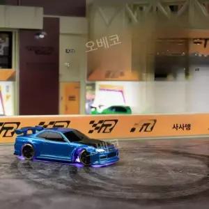 드리프트자동차 리모콘전동카 RC카 레이싱 장난감 무선 선물 원격 제어 프라모델