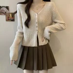 여성 여리 스타일 브이넥 스러운 긴팔 가디건니트 봄자켓 여자 가디건 가을 간절기 체크 크롭 라운드