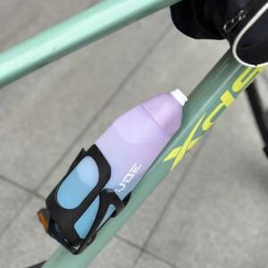 호환 KAPVOE 에어로다이나믹 사이클링 물병 산악 자전거로드 바이크용 야외 휴대용 스퀴즈 타입