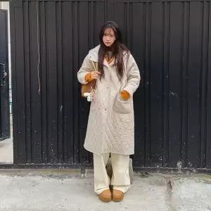 [하프클럽/]여성 루즈핏 다이아 패턴 후드 퍼 롱 코트