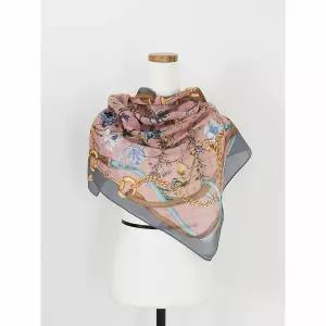 [하프클럽/샵앤]25FW 신상 국산 여성 꽃나비 미니 사각 스카프 DRN-WSC-0877-그레이