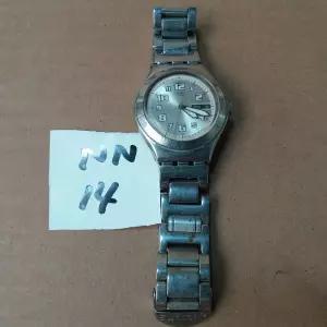 스와치 아이러니 손목 시계 중고  NN14