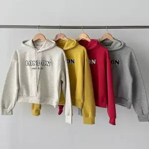 [신세계라이브쇼핑][옷자락] 여성용 크롭 기모 후드티셔츠 뽀글이 자수 빨강색 티