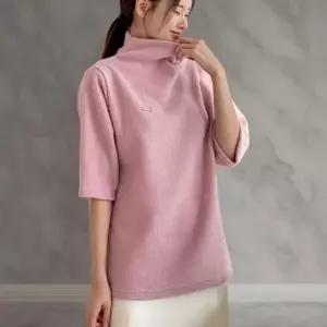[다잇템] 여성 큰사이즈 티셔츠 반소매 펜던트 폴라넥 겨울용