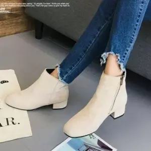 인기상품 레이디 삭스형 롱부츠 앵글디자인퍼슈즈 데일리룩 스웨이드소재 보온부츠 [WFLKOW9_260118]