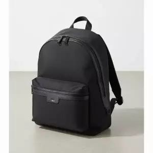 휴고보스 25FW 리사이클 스트럭처 로고 백팩