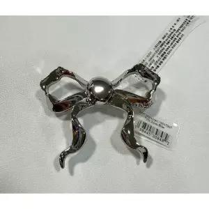 [크록스][] 10017007 프릴리 실버 보우 지비츠 (S45039464)