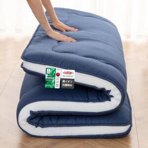 오엠틴 일본산 바닥 매트리스, 4인치 이불 접이식 및 휴대용 시키 이불(시키부톤), 두꺼운 수면 매트리스 다다미 매트 캠핑용 패드 롤업(네이비 블루, 60 x 80)