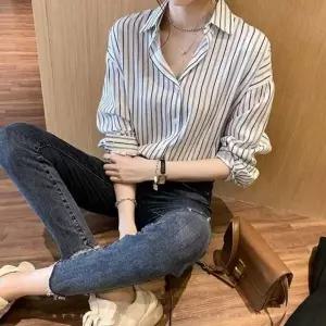 [하프클럽/]루즈핏 투톤 데일리 패턴 스트라이프 여성용 셔츠 블