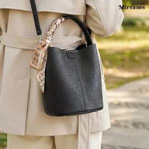 미르바네스 뽀글이 스카프 스트랩 미니 버킷백 1680