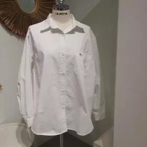 [르피타] HC06 여리핏 루즈 실루엣 베이직 셔츠(화이트) 여리핏 루즈 실루엣 베이 (S45039021)