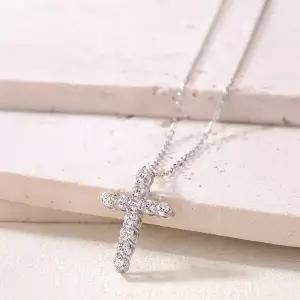 [메종드쉬] 모이사나이트 목걸이 랩다이아 십자가BMN014