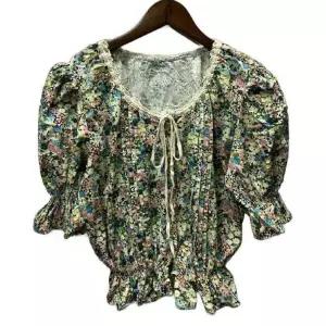 오프숄더꽃무늬블라우스 퍼프소매 패턴 바캉스룩 크롭 캐주얼 꽃무늬 벌룬