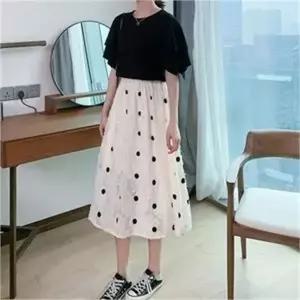 [오노마] ONM 땡땡이 밴딩 스커트 프릴 캉캉  티셔츠 투피스 세트 (S8056360)