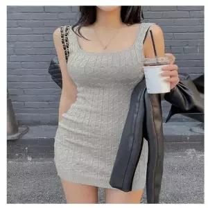 [오노마] ONM 여자 여름 미니원피스 민소매 스판 골지원피스 나시 (S10378647)