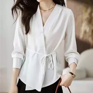 [오노마] ONM 브이넥 사선 블라우스 어깨 셔링 허리 스트링 출근룩 (S11328141)