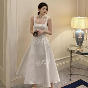 새틴롱원피스 민소매 스퀘어넥 L 항공발송 여름 파티룩 이브닝 웨딩 신부