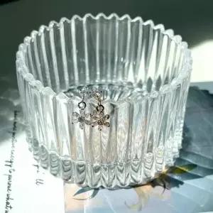 고품질 드롭피어싱 눈꽃 바벨귀걸이 변경가능 악세사리 패셔너블아이템 일상귀걸이 (WFJFMJH)