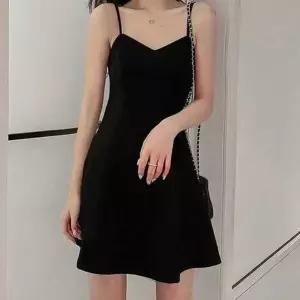 [하프클럽/]심플 실루엣핏감좋은 다크 유니크 뷔스티에 원피스룩