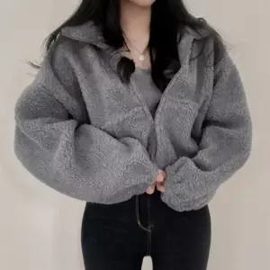 여성 데일리 양털 하이넥 크롭 집업 자켓