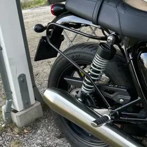 2023 오토바이 안장 가방은 Bonneville T120 T100 Thruxton 1200 Speed Twin Street Twin Street Cup 2016-