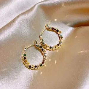 포인트귀걸이 링귀걸이 코디 여자 심플 인기 스 (WFJ5AD1)