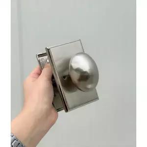 비바 에그손잡이 스퀘어406 실버 방문 손잡이 다용도실 욕실 창고 사무실 갤러리