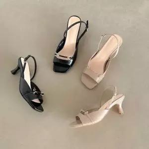 [하프클럽/]정장 오피스 룩 여름 용 토오픈 슬링백 샌들 힐 코디