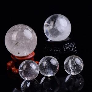 3.5-4cm 천연 흰색 크리스탈 스톤 볼 광택 글로브 마사지 홈 장식 리얼리즘 기념품 수집 1개