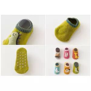 [퍼니메이커]미끄럼 방지 귀여운 아기 입체 양말 덧신 4종 선택 돌아기덧신 미끄럼방지아기덧신 신생아덧신