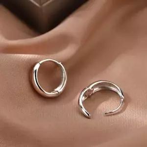 골드 실버 링 귀걸이 여성 심플 써지컬 원터치 이어링 은색 WFIT033