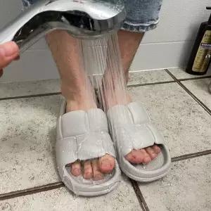 [골드스마일]남성용 뚱카롱 쿠션 슬리퍼 그레이