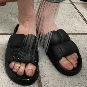 [골드스마일]남성용 뚱카롱 쿠션 슬리퍼 블랙